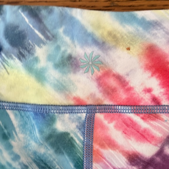 Athleta Girl printed chit chat capri pants. - Picture 3 of 4